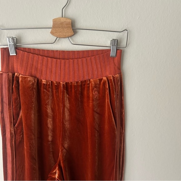 House of CB London Velour Track Sporty Chic Joggers in Rust Orange Size Small - Picture 3 of 12